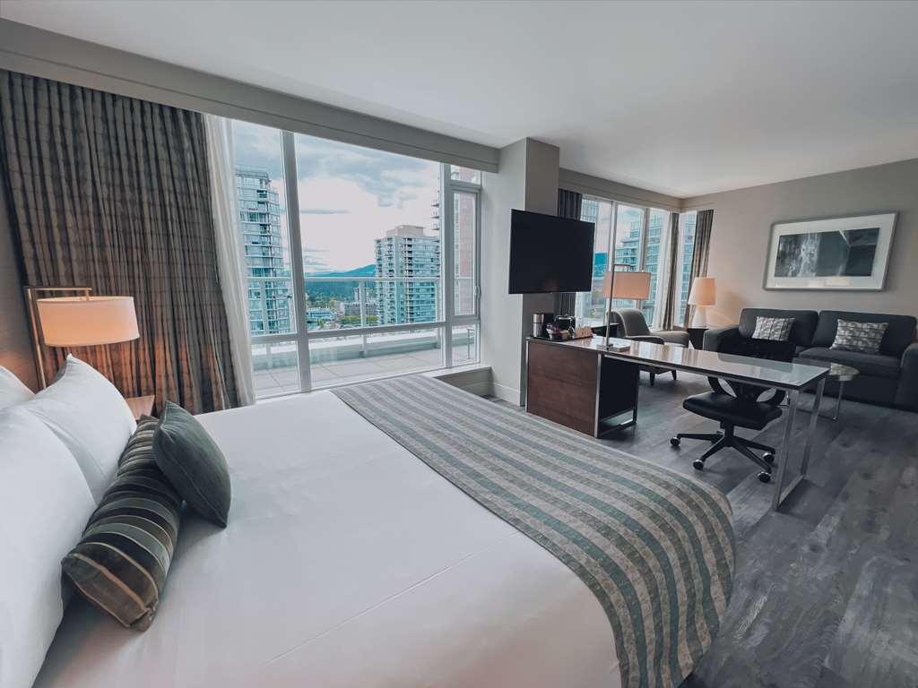 Coast Coal Harbour Vancouver Hotel By Apa Room photo